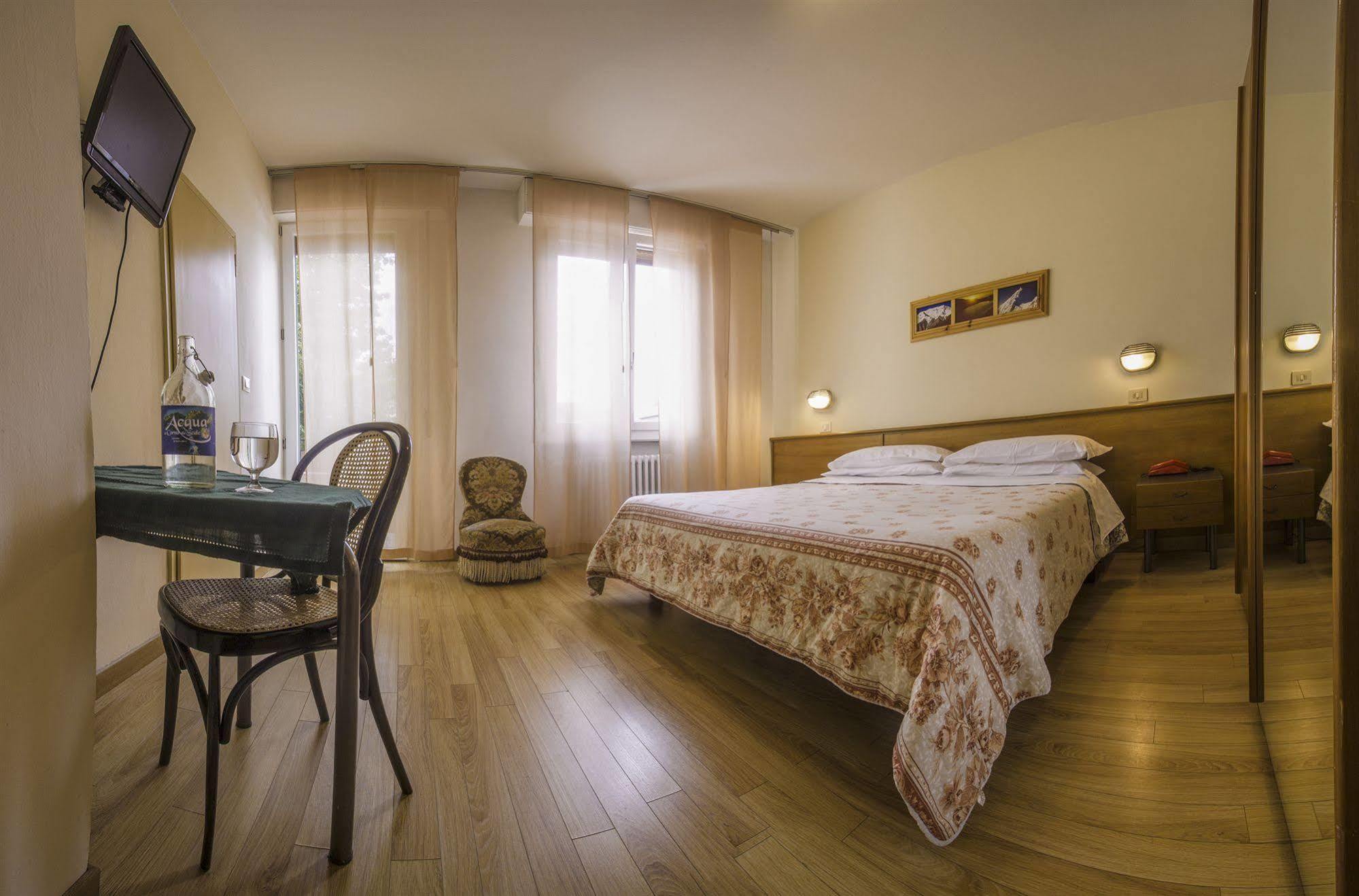 Piccolo Hotel Lizzano In Belvedere Esterno foto